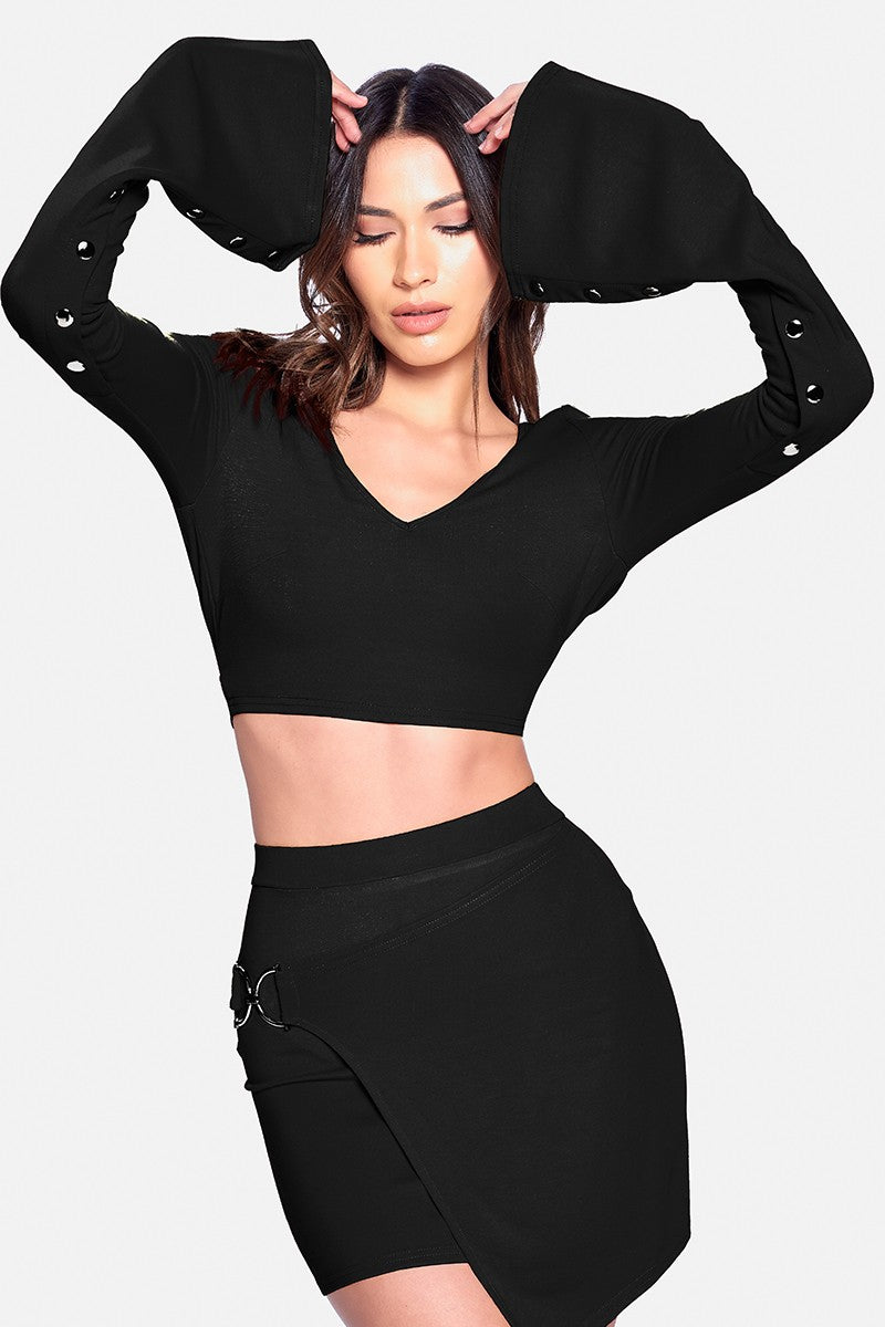 LONG FLARE SLEEVE OPEN BACK BUCKLED CROP TOP