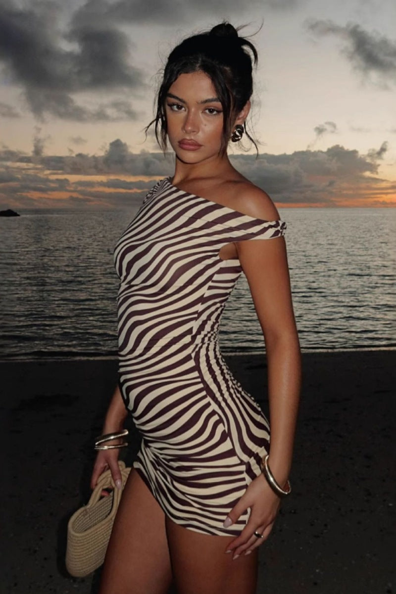 Chic Printed One-Shoulder Bodycon Dress
