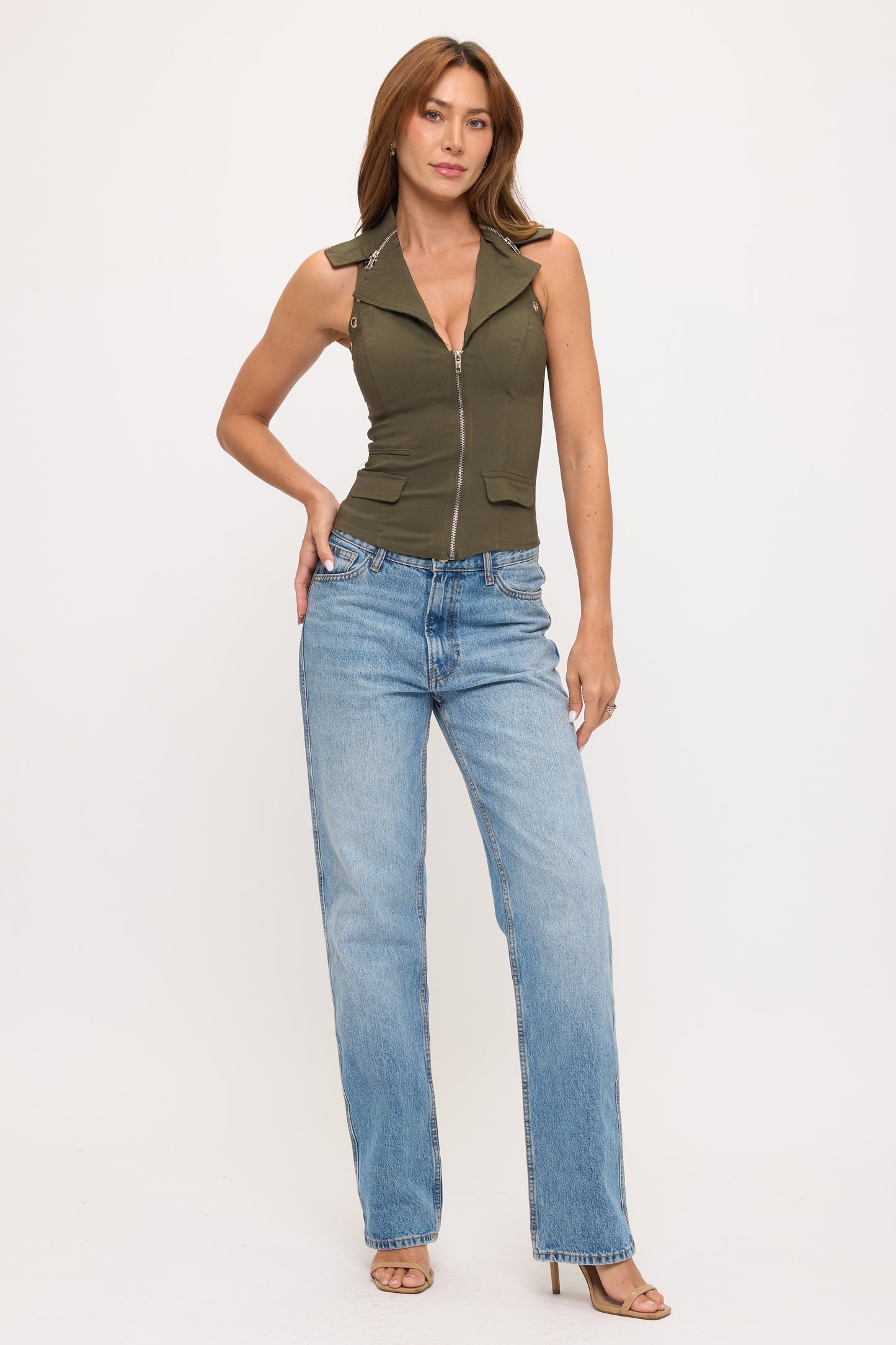 OVERSIZED COLLAR ZIPPER POINT TOP