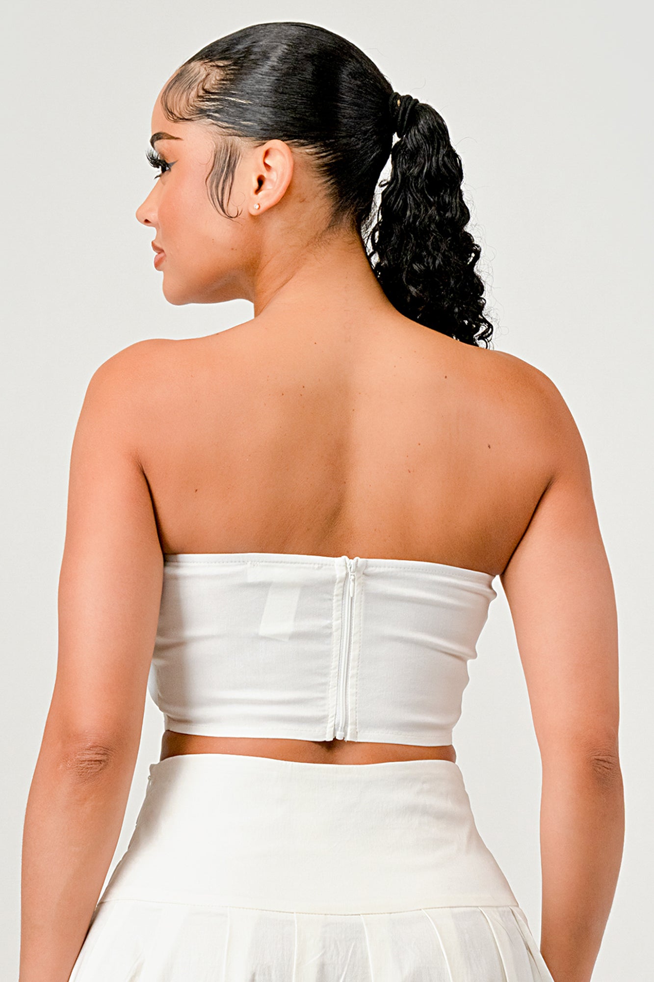 METAL ACCENT SOLID STRAPLESS TUBE CROP TOP