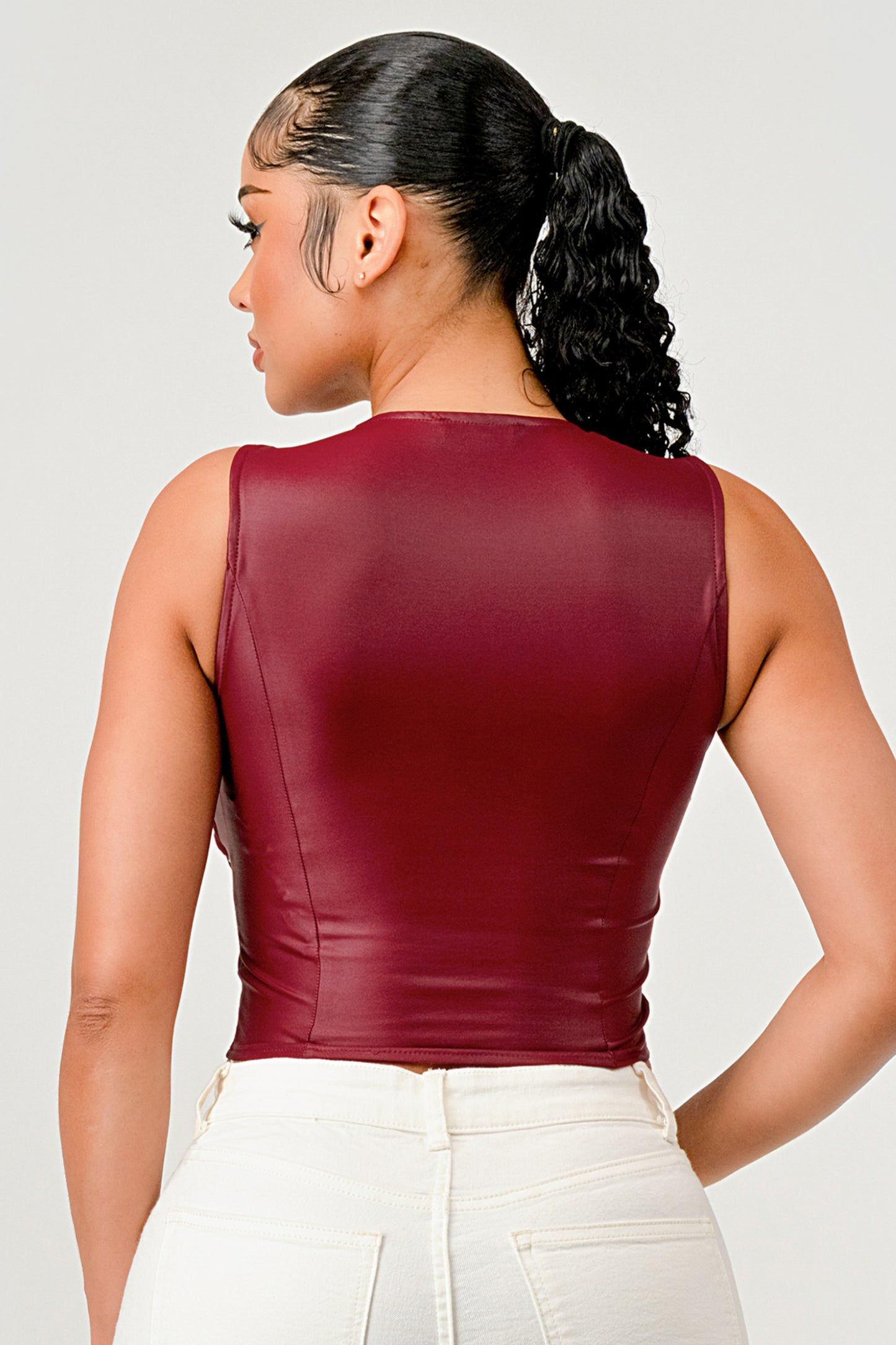 LACE-UP FRONT DETAIL SLEEVELESS CROP TOP