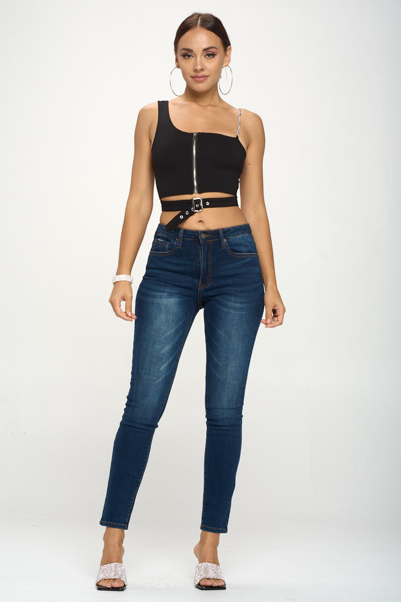 ZIP-UP ONE SHOULDER CUT OUT CHAIN SLEEVE CROP TOP