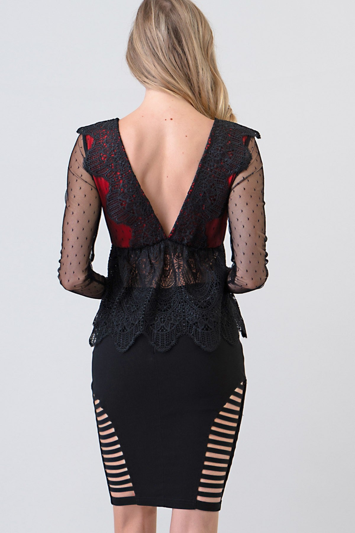 V NECK LACE PEPLUM TOP