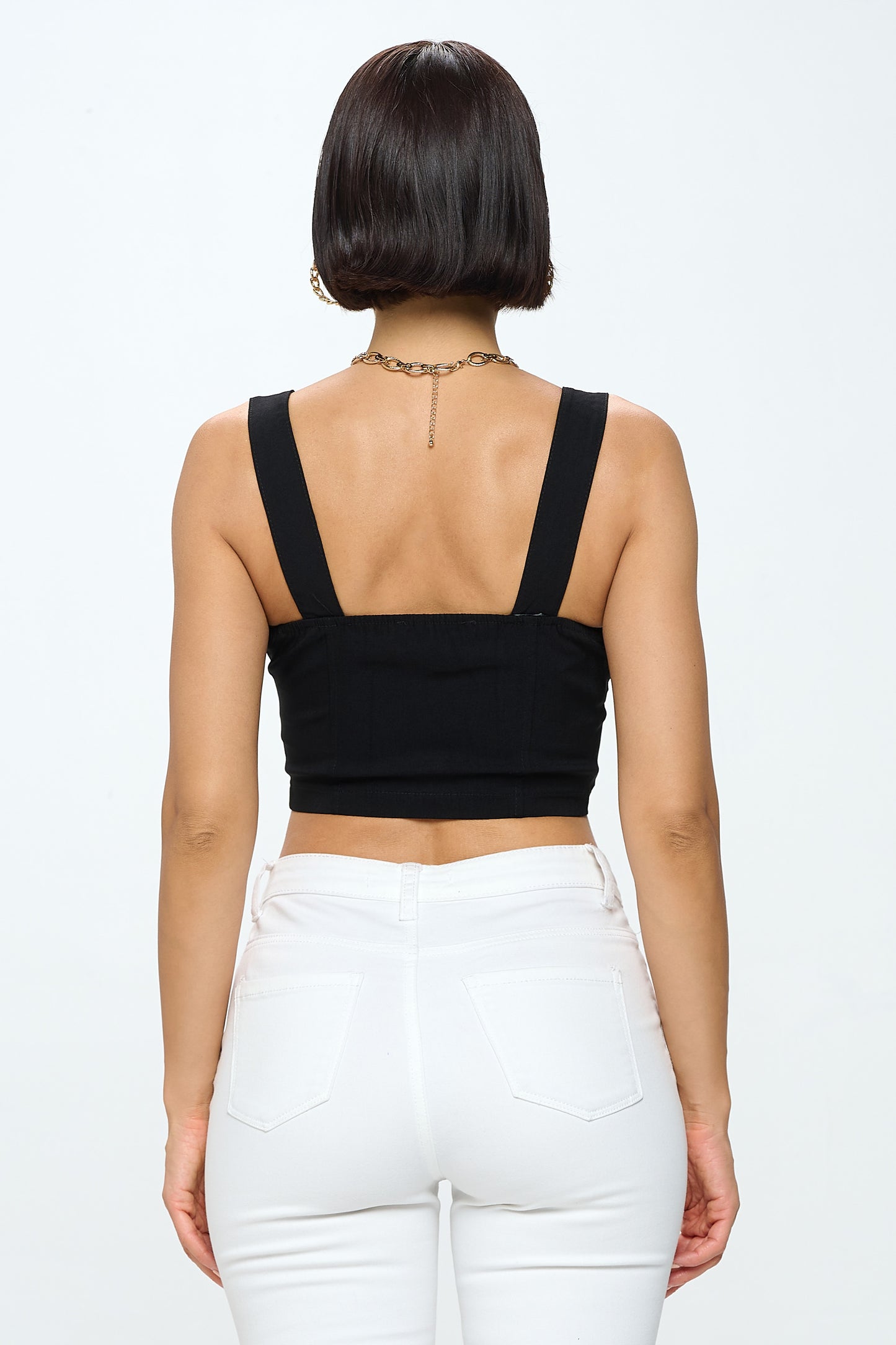 FRONT BUTTON CLOSURE CROP TANK TOP