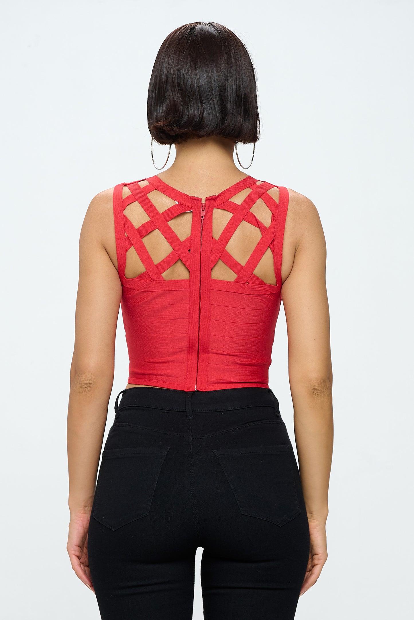 CAGED NECK BANDAGE CROP TOP