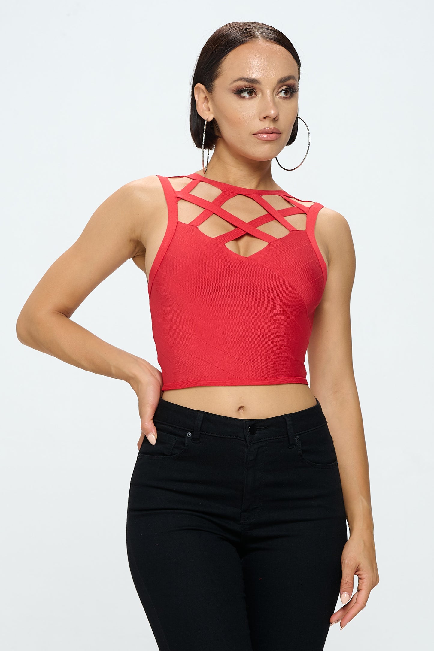 CAGED NECK BANDAGE CROP TOP