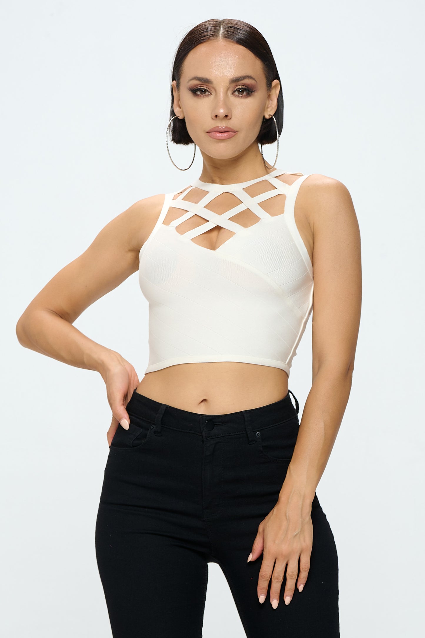 CAGED NECK BANDAGE CROP TOP