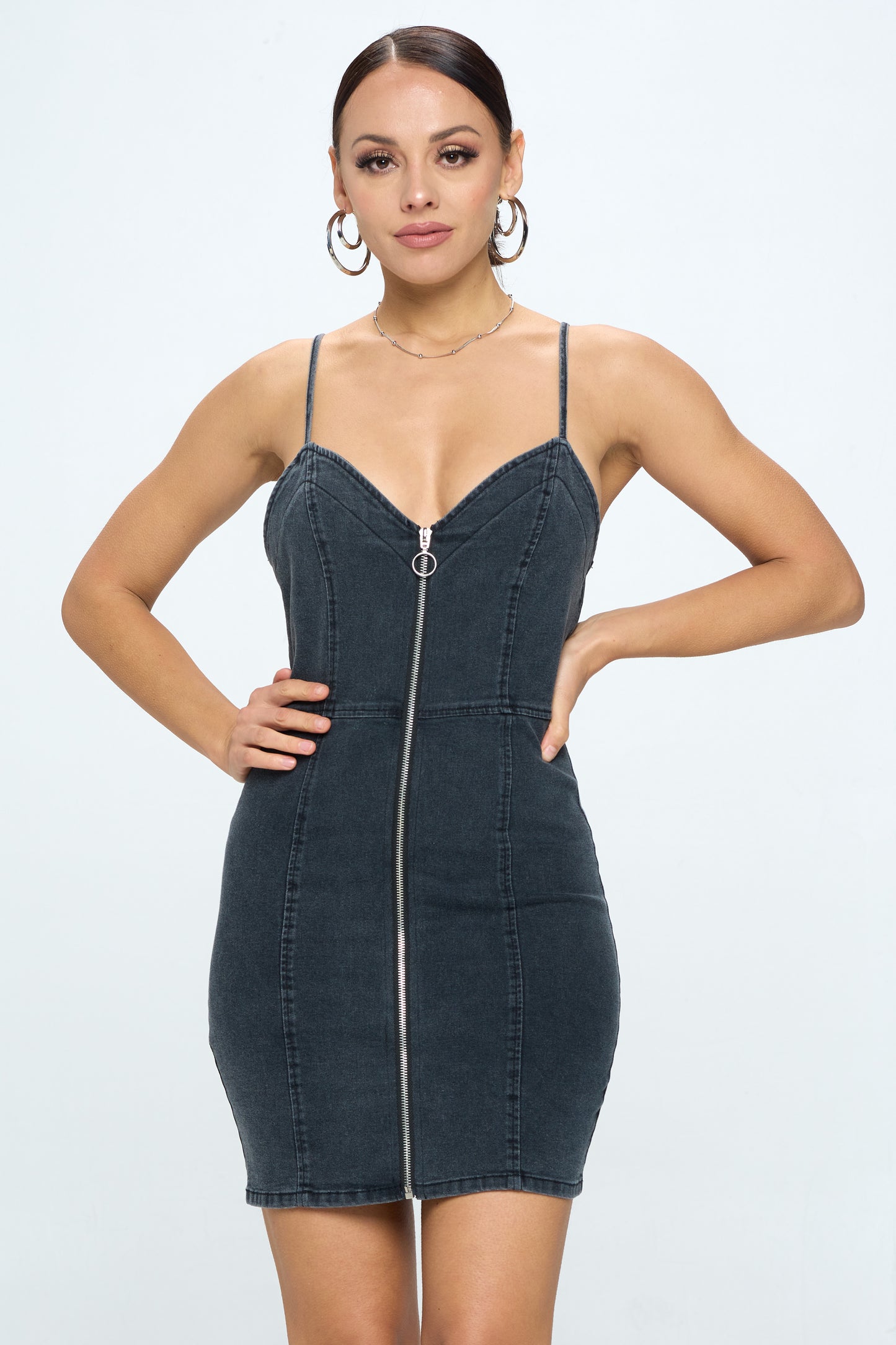 ZIPPER FRONT CLOSURE DENIM BODYCON DRESS OhYes Fashion ZIPPER FRONT CLOSURE DENIM BODYCON DRESS OhYes Fashion