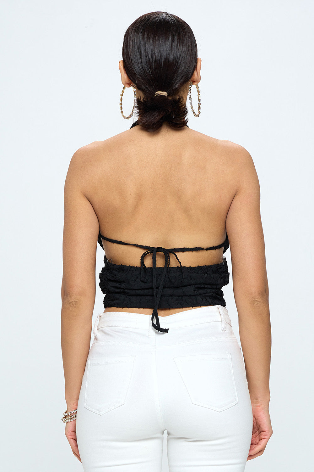 CROSSOVER CHAIN HALTER BACKLESS CROP TOP