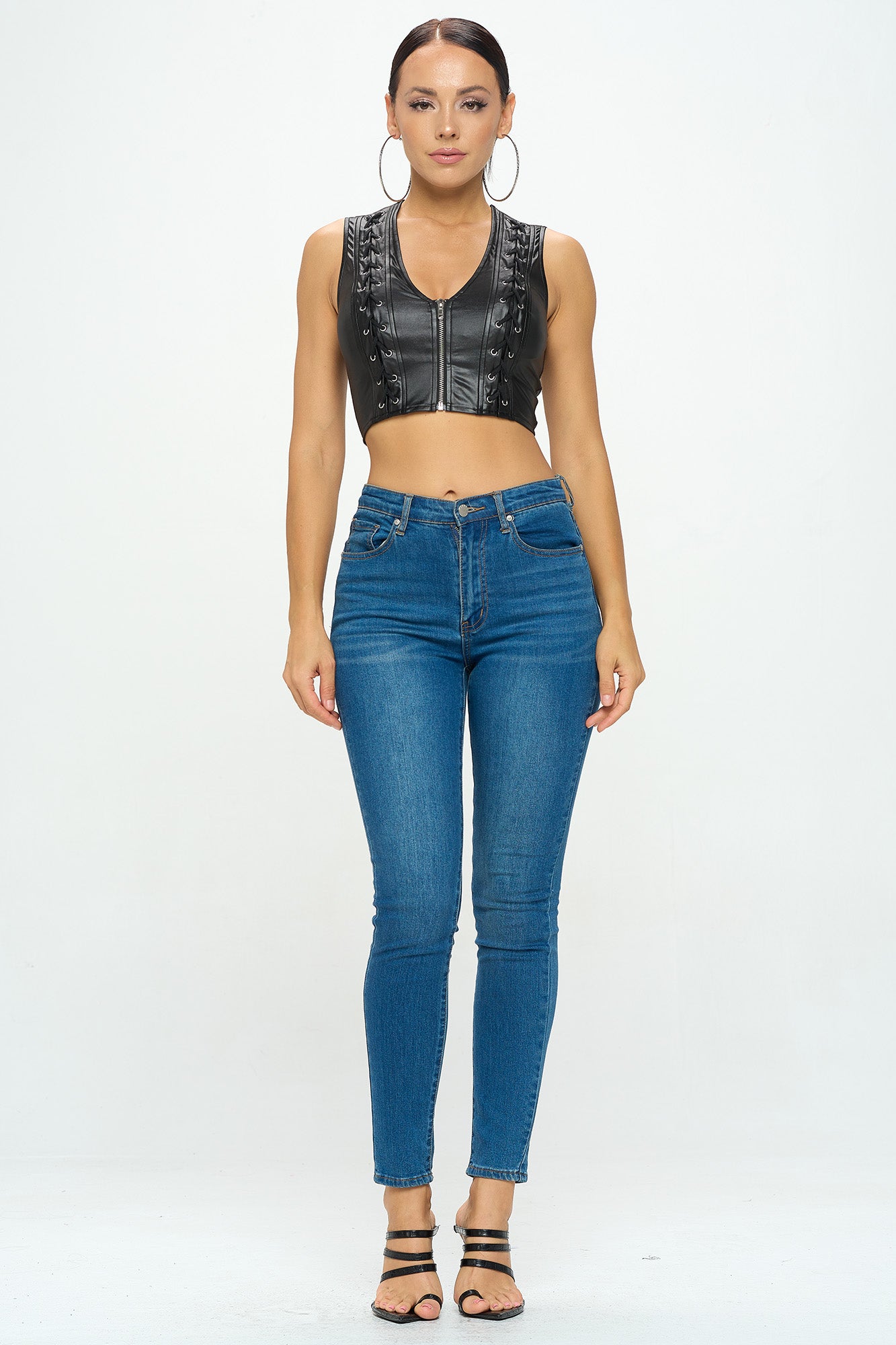 LACE-UP DETAIL SLEEVELESS CROP TOP