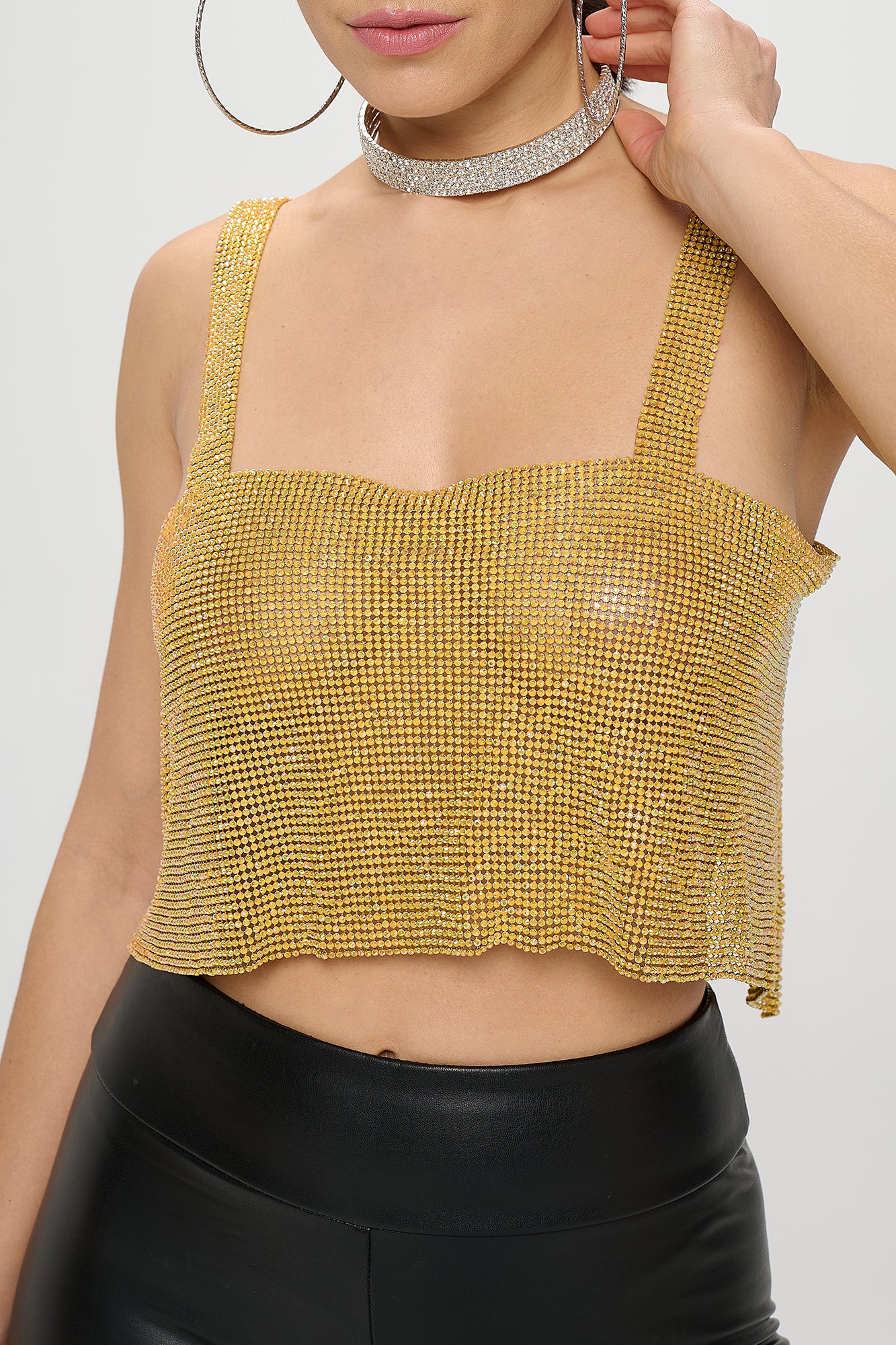 SOLID METALLIC CHAIN DETAIL BACKLESS CROP TOP